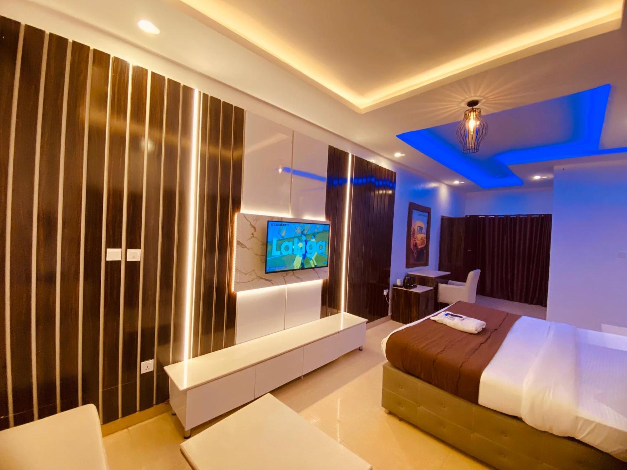 לגוס Presken Hotel @Oniru מראה חיצוני תמונה